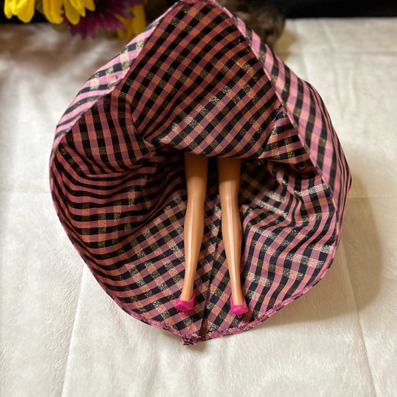 Vintage 1996 Barbie Doll Avon Exclusive Edition Winter Rhapsody Second In Series - Picture 8 of 13